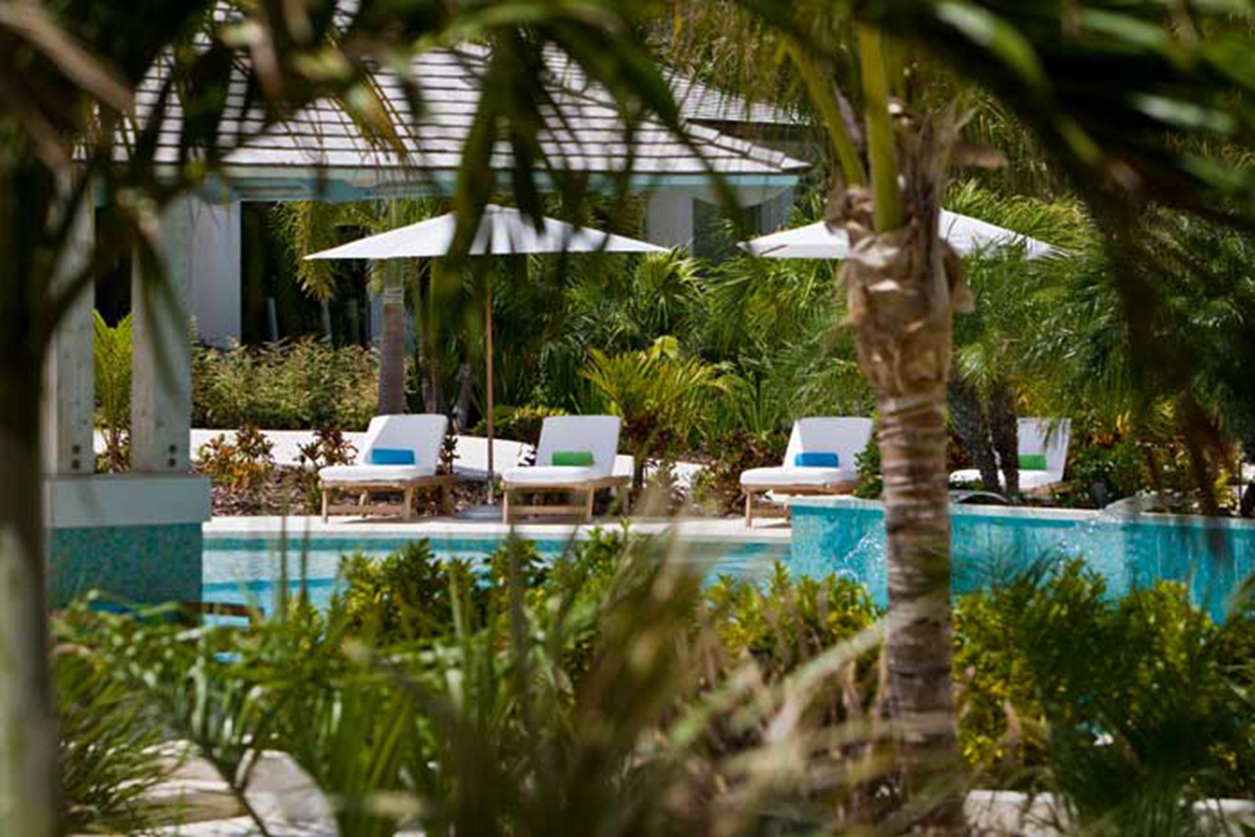 West Bay Club Hotel Grace Bay Exterior photo